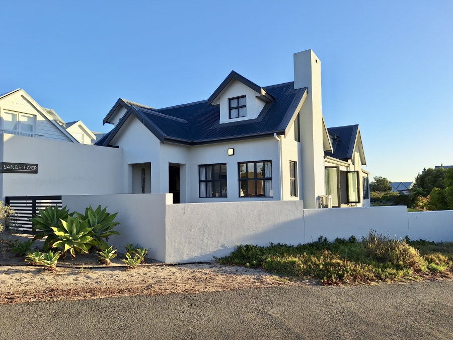 4 Bedroom Property for Sale in Grotto Bay Western Cape